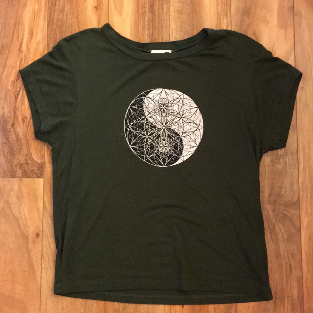 Green printed tee